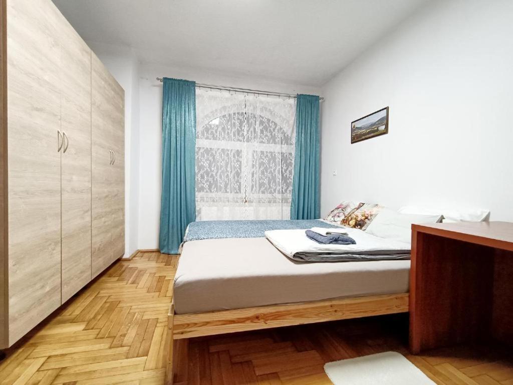 Guest House *
